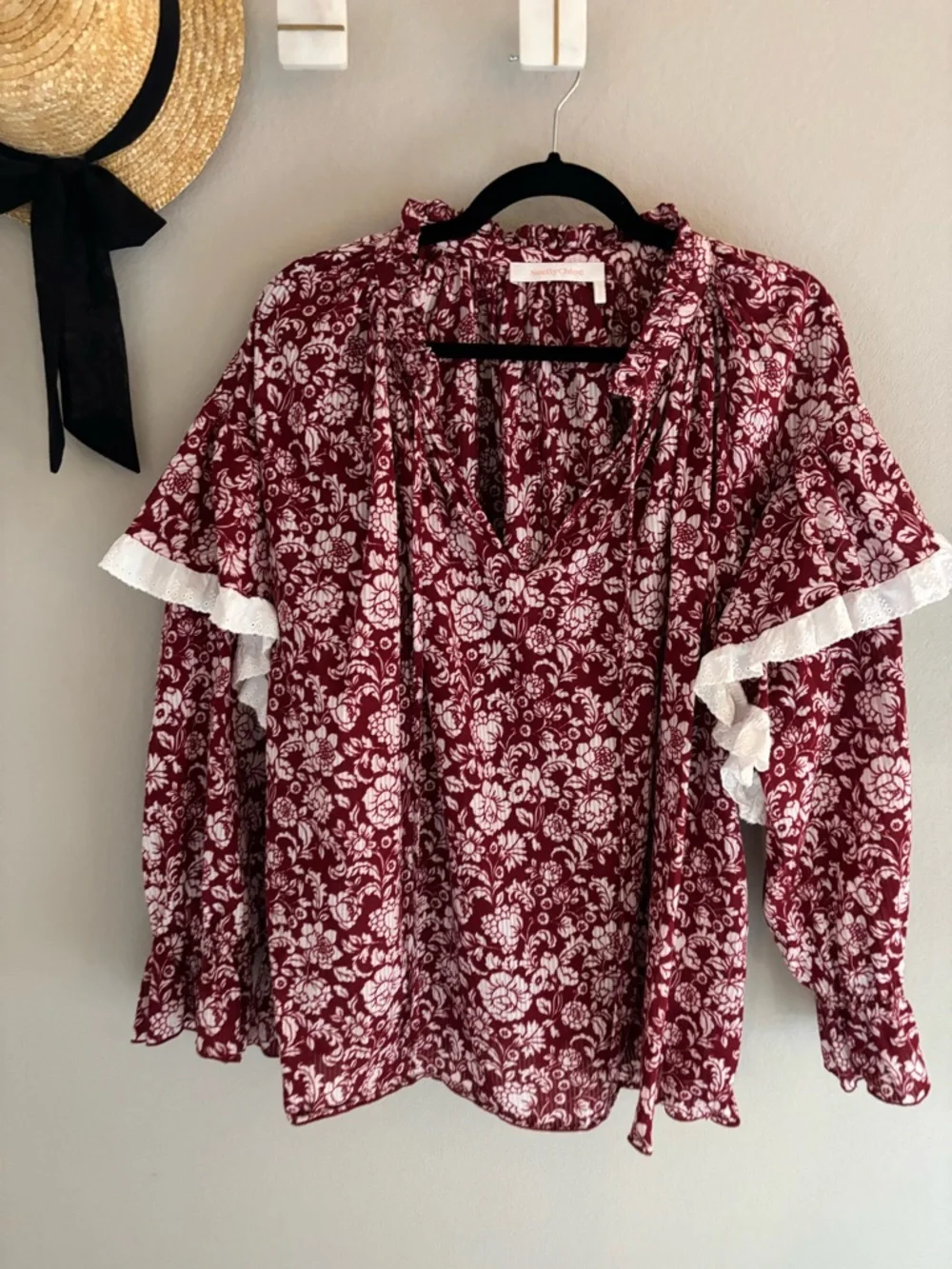 See by Chloe Floral Red White Printed V-Neck Tie Ruffle Blouse 44/12 - Picture 2 of 8